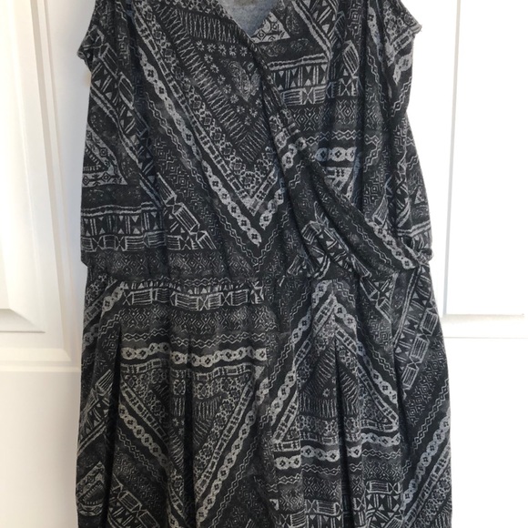 Garage Romper - Picture 4 of 5